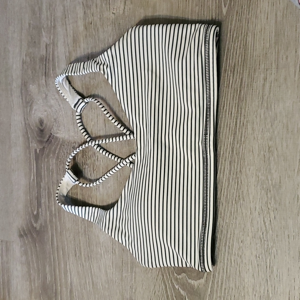 *SOLD* Lululemon Free to Be Hyper Stripe Bra 4 - Picture 1 of 5